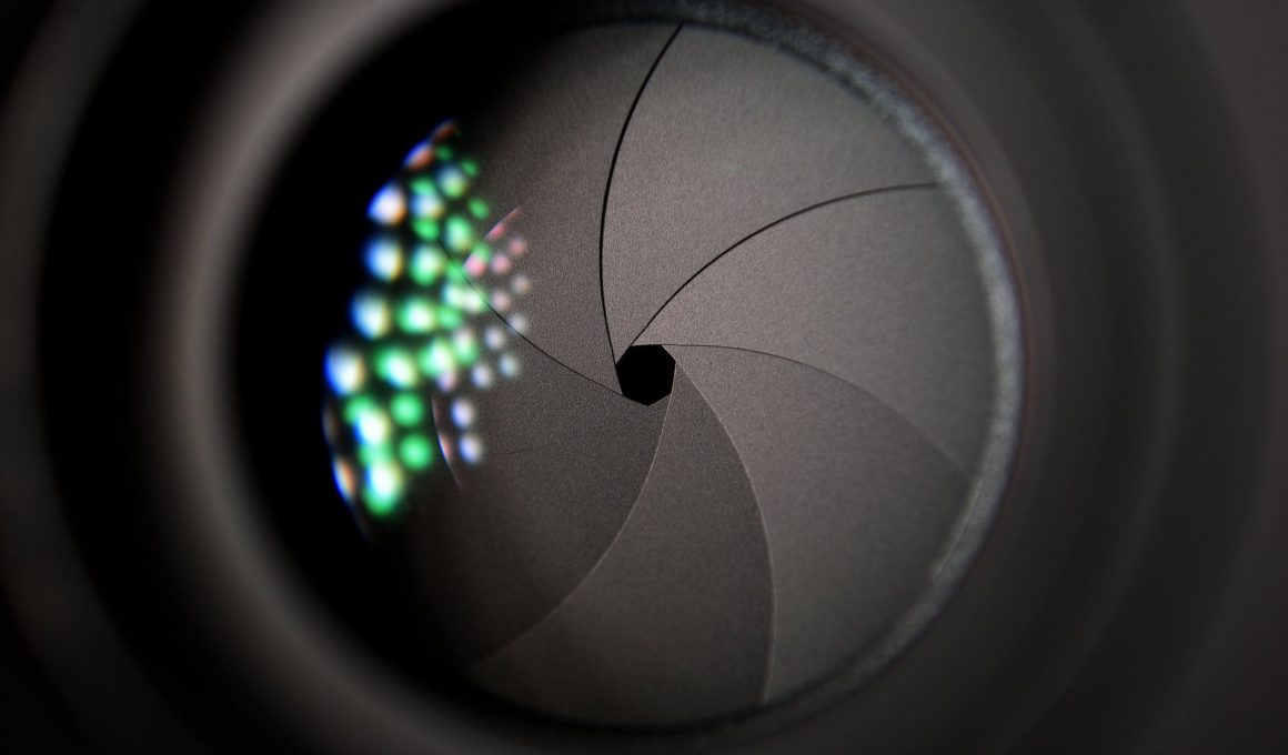 close up photo of camera shutter